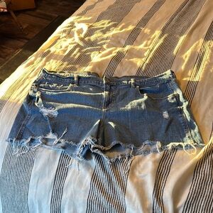 Old Navy Women's Distressed Denim Shorts